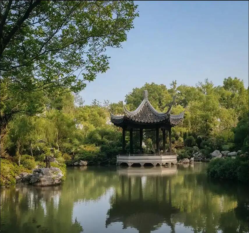 南充顺庆向雪餐饮有限公司